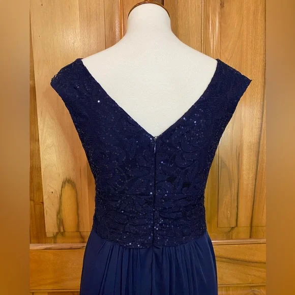 Violets & Roses - Lace & Sequins Blue/Silver Full-Length Formal/Prom Gown, EUC 4 - Picture 7 of 16